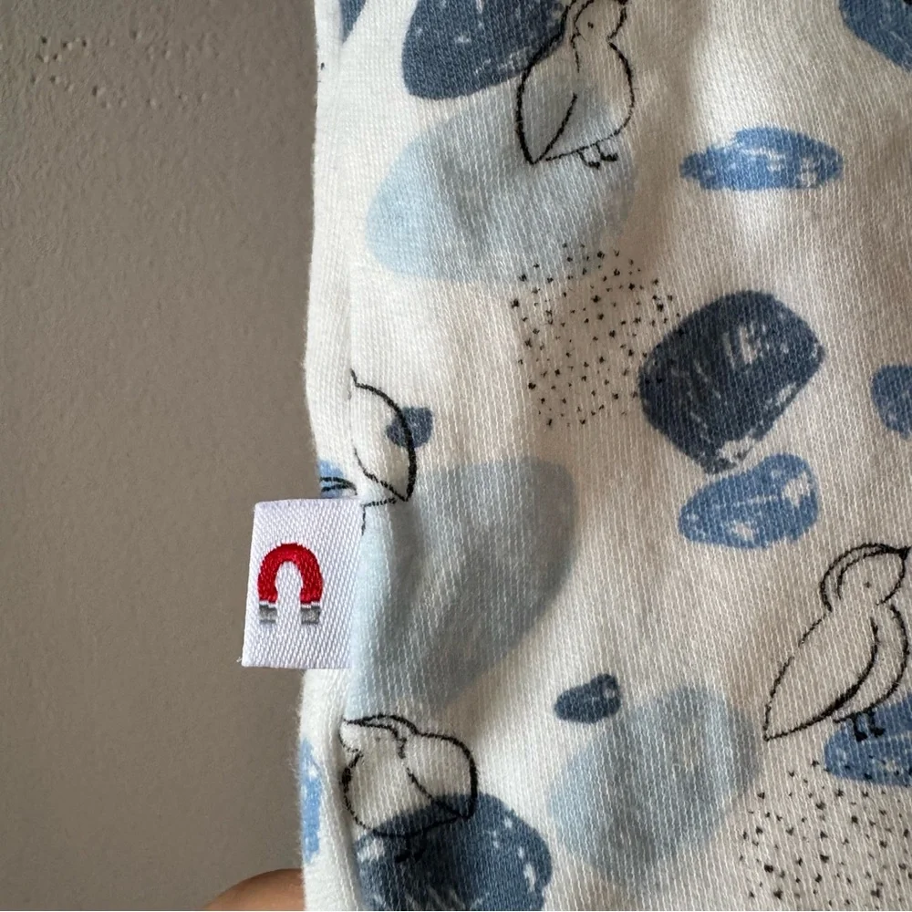 E=MC Magnetic Closure‎ Baby Bird Print Long Sleeve Footed Sleeper Size Preemie
